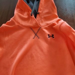 Ladies Under Armour Sweatshirt